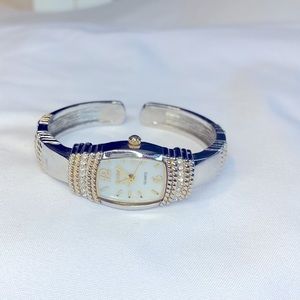 Working! Ladies Elgin 2 Tone Clamper Bracelet Minimalist Watch